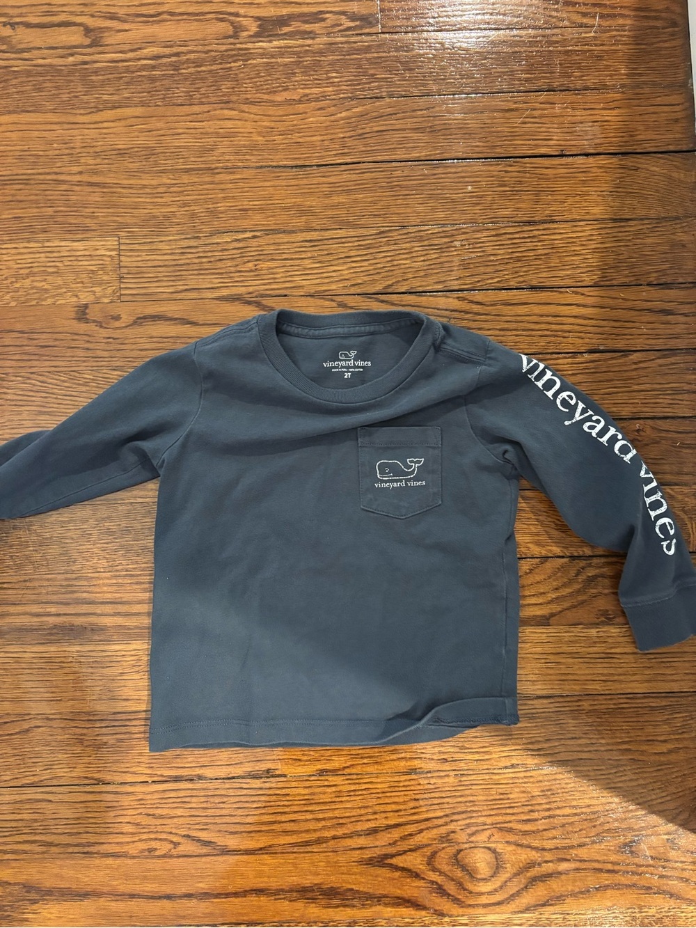 Vineyard Vines Kids Dark Blue Long-Sleeve Pocket Tee with Sleeve Logo-size 2T
